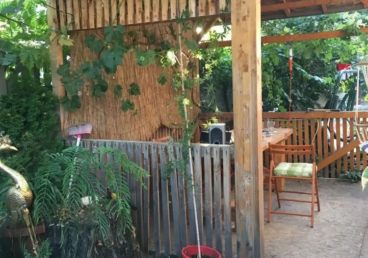 URGENT!, teren cu dubla deschidere,  casa reconditionata, NEGOCIABIL - Poză 1