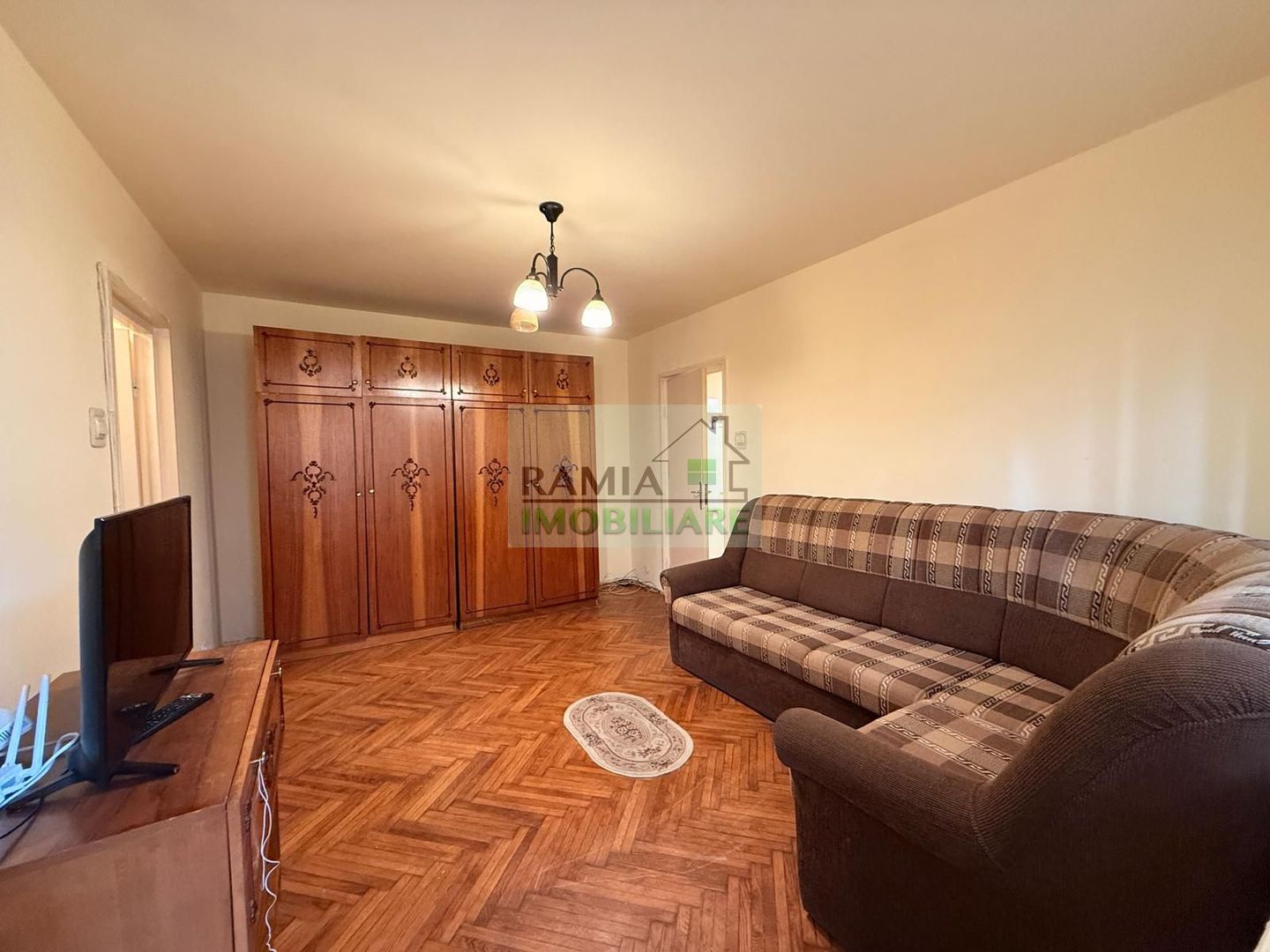 Apartament 2 camere, Centrul Civic – zona CEC Bank - Poză 2