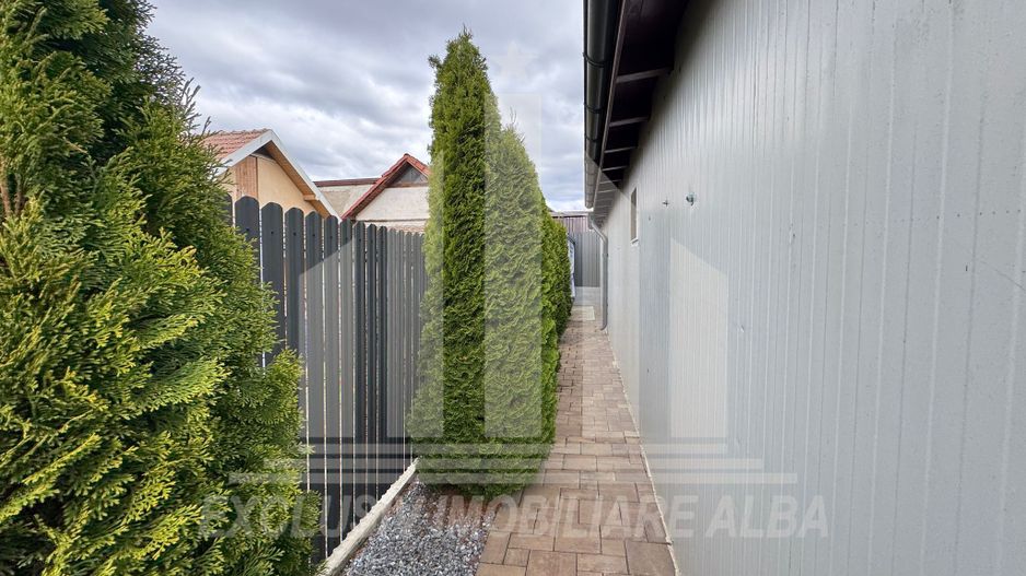 Casa tip duplex | De vanzare | 120 mp | 208 mp teren | Barabant - Poză 10