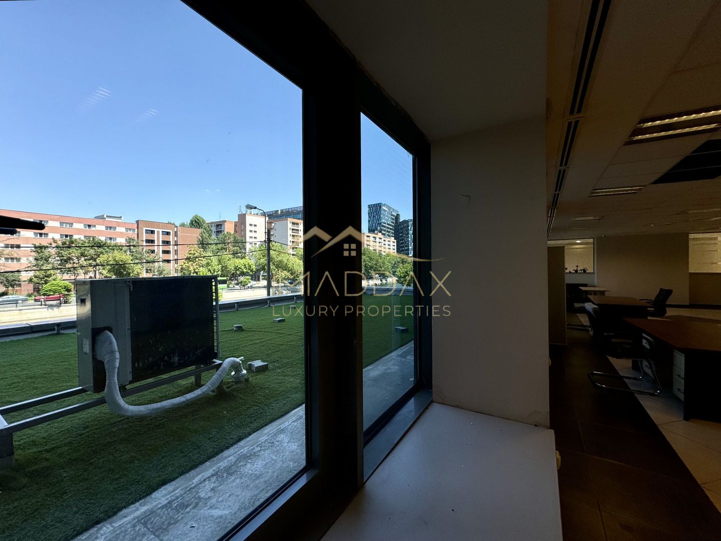 Spatiu comercial stradal *184mp* + curte *260mp* // Grozavesti - Poză 15