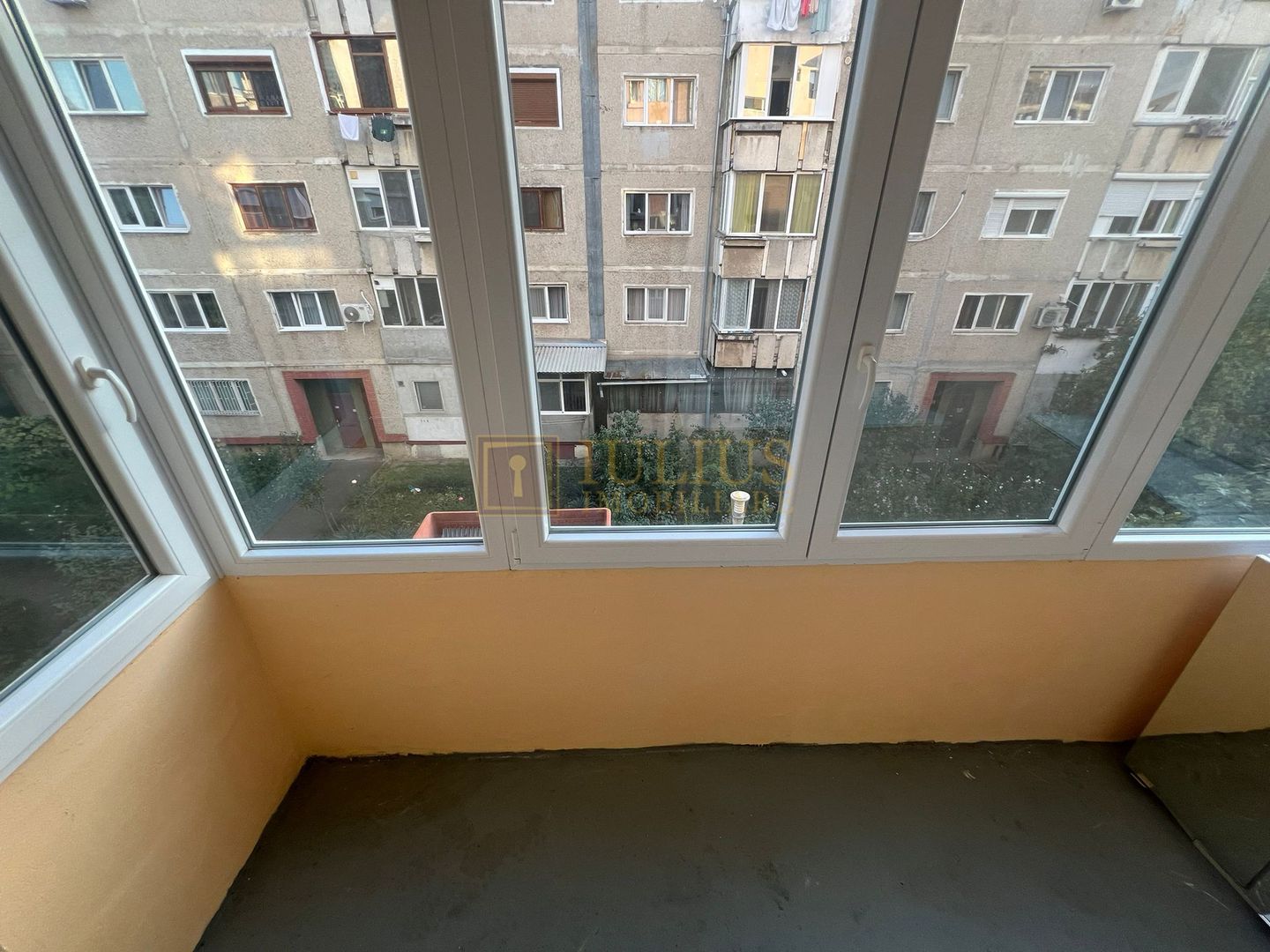 Soarelui, langa Parcul Padurice; centrala proprie, 2 bai. - Poză 6