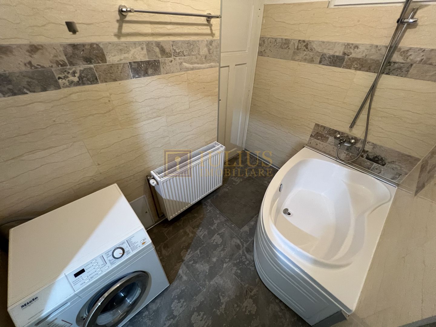 Iosefin; centrala proprie, mobilat modern. - Poză 12