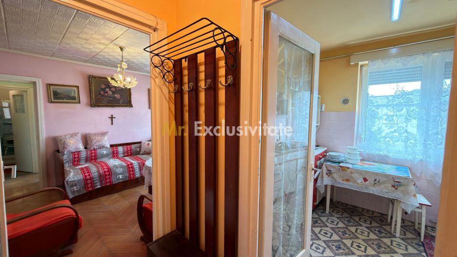 Apartament 2 camere Republicii Etaj III - Carei - Zona Blocul Verde - Poză 3
