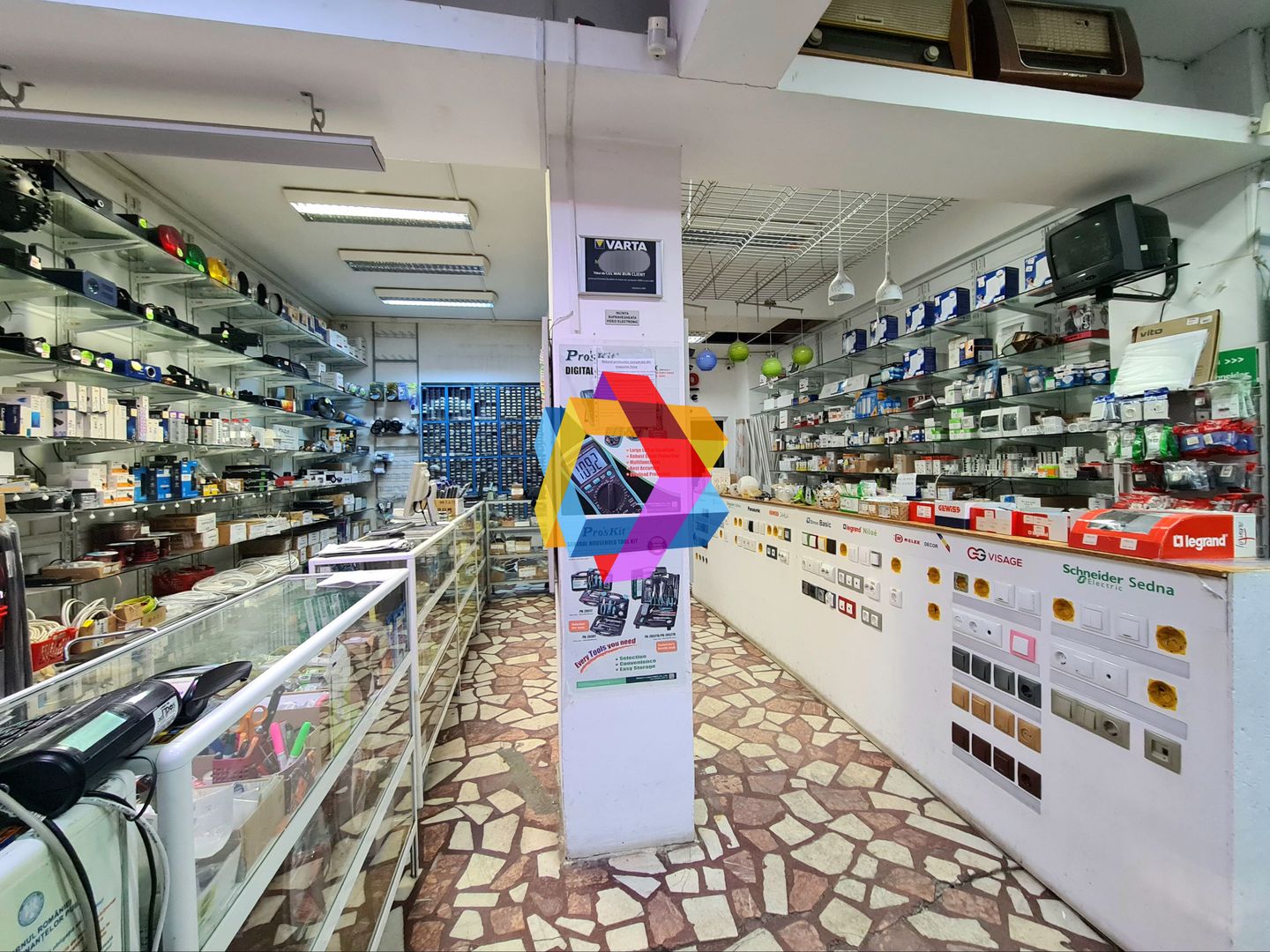 Spatiu comercial de închiriat Brasov - 120 mp # plus-imo.ro - Poză 1