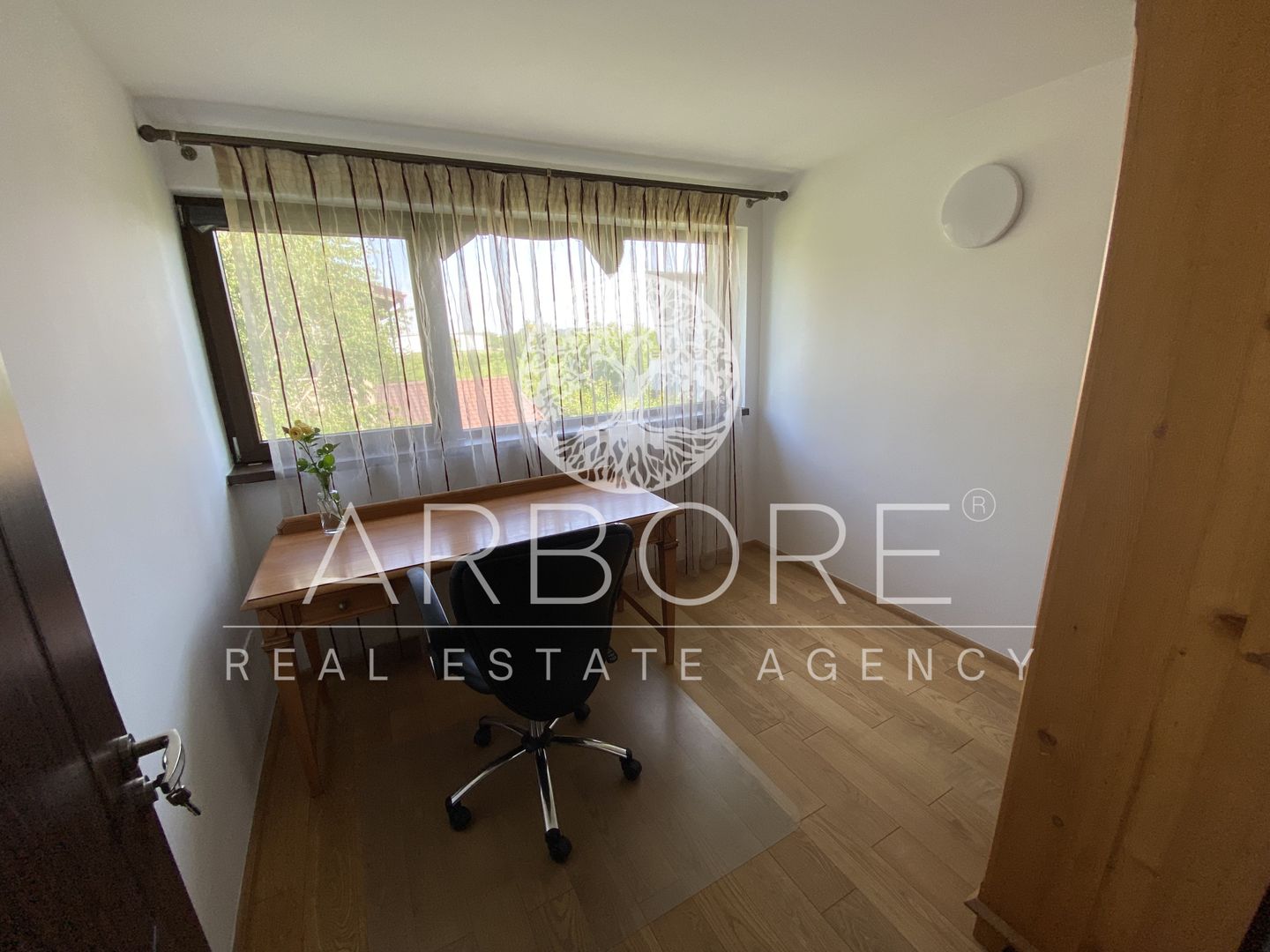 Vila elegantă 8 camere de închiriat, Sector 1, 700 mp teren - Poză 28