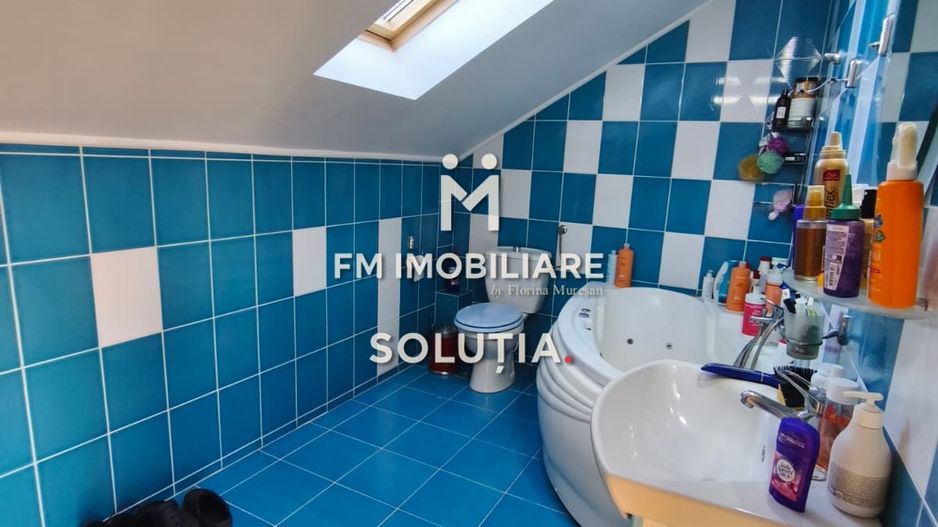 Vânzare casă cu piscină și teren 1.070 mp - Poză 14