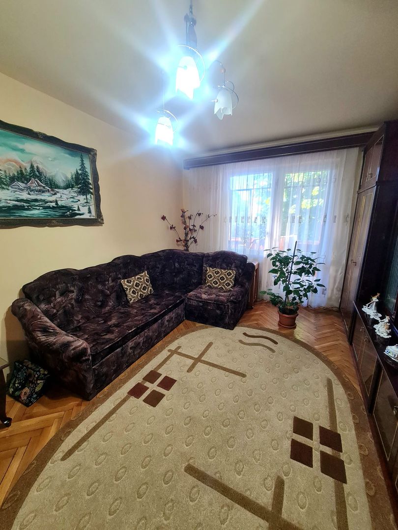 Apartament decomandat cu 3 camere de vânzare | Tudor - Poză 2