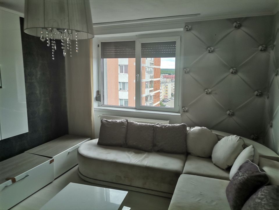Vanzare apartament 3 camere, decomandat, Trivale - Poză 7