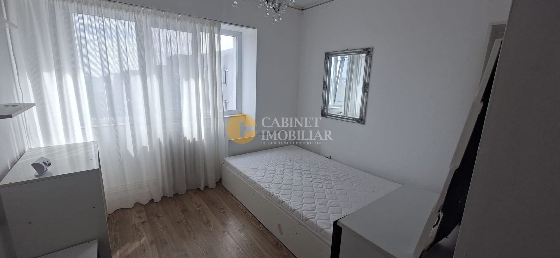 Apartament 3 camere decomandat | Ultracentral | Etaj 10/10 | Aproape de UMF - Poză 1