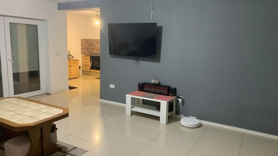 Vila  Giarmata-180000 euro - Poză 1