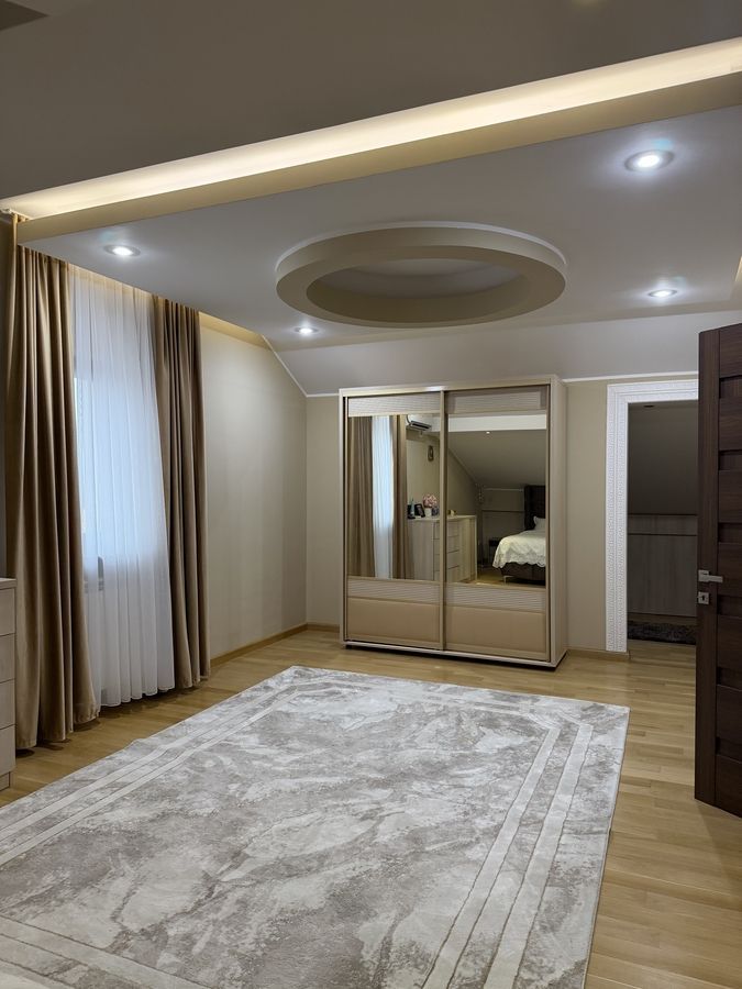 Bragadiru, vila individuala , 8 camere, piscina exterioara - Poză 9
