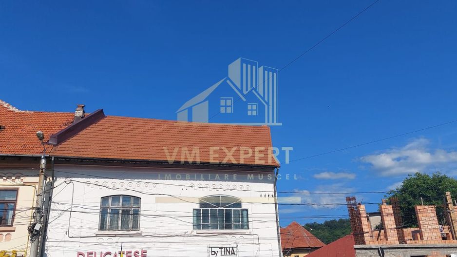 VILA 6 CAMERE, 126 MP, CENTRU CAMPULUNG - Poză 2