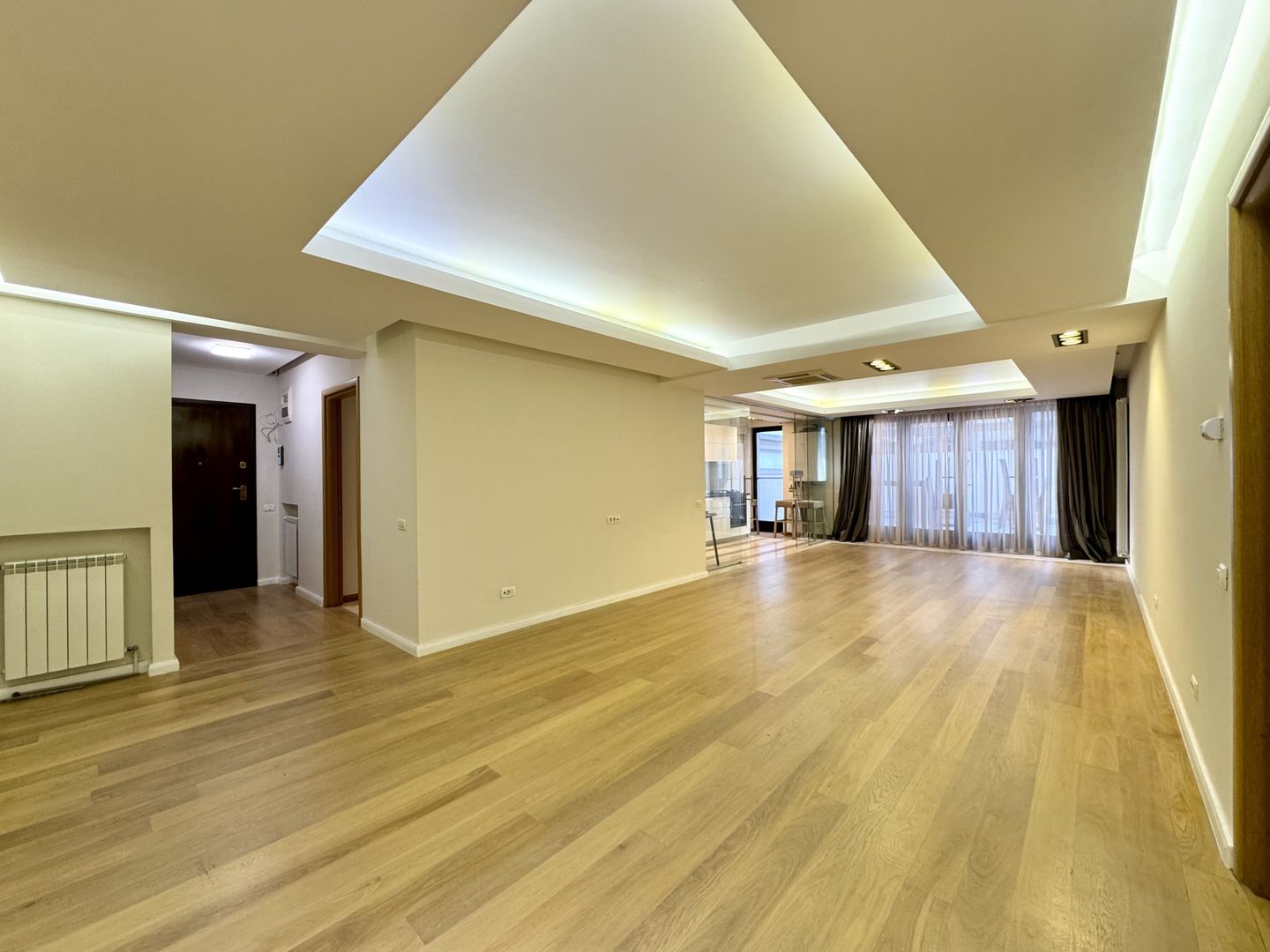 Apartament la parter,lux,spatios+terasa aflat in Aviatiei-Baneasa - Poză 2