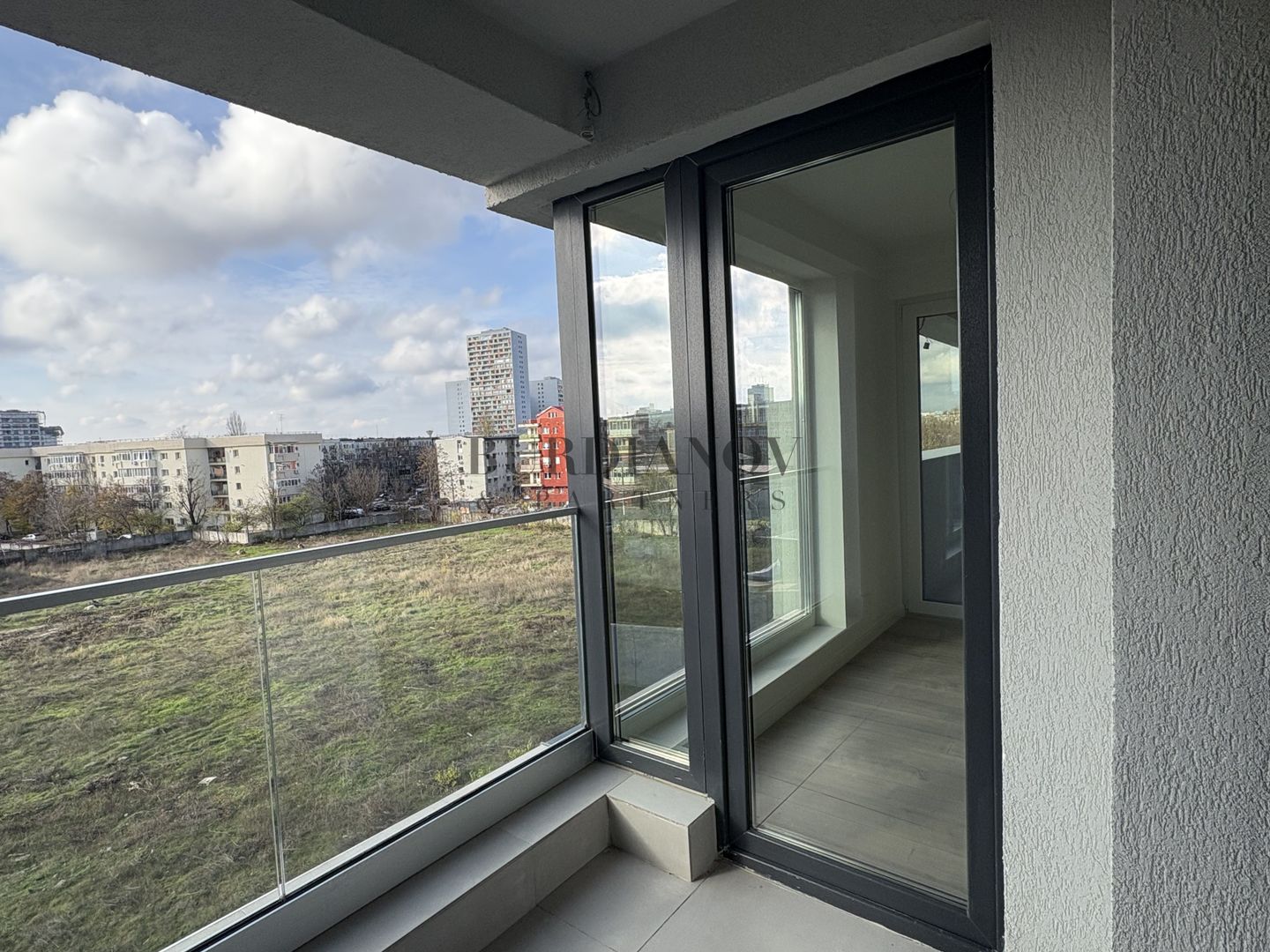 Apartament cu 3 camere - Ghica Apartments - Baicului - Poză 16