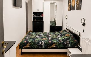 3 camere| Spitalul Judetean| centrala proprie| apartament spatios - Poză 3