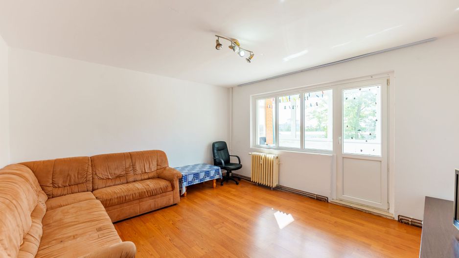 Apartament cu 3 camere de închiriat Vlaicu - Poză 3
