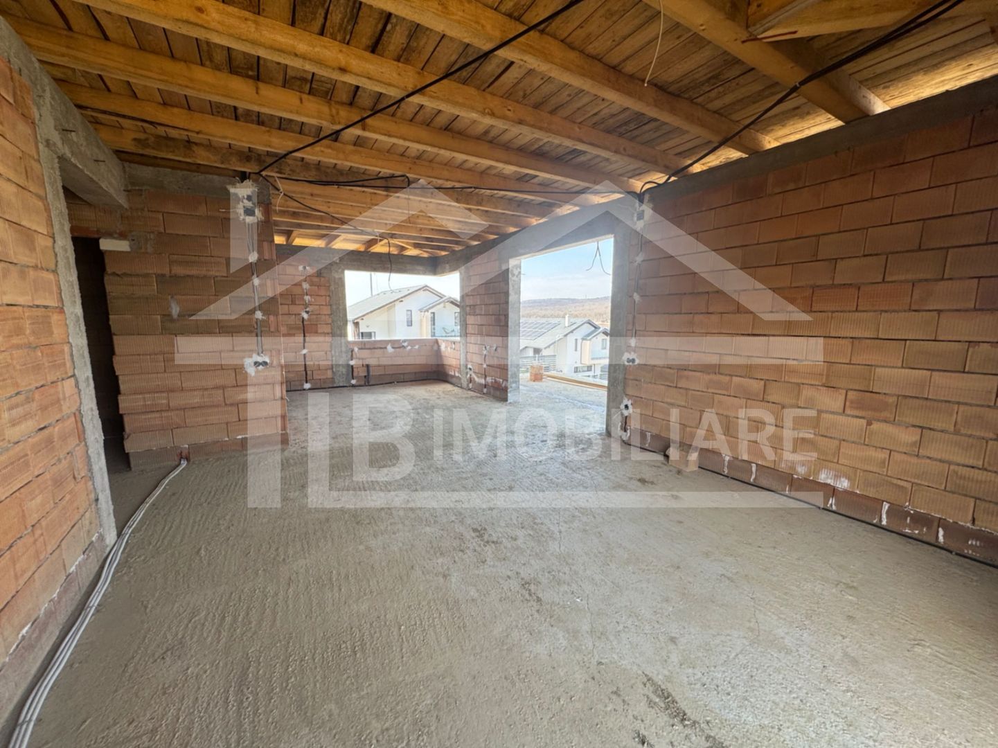 Casa cu 4 camere, 122 mp utili, Zona Livezeni - Poză 8