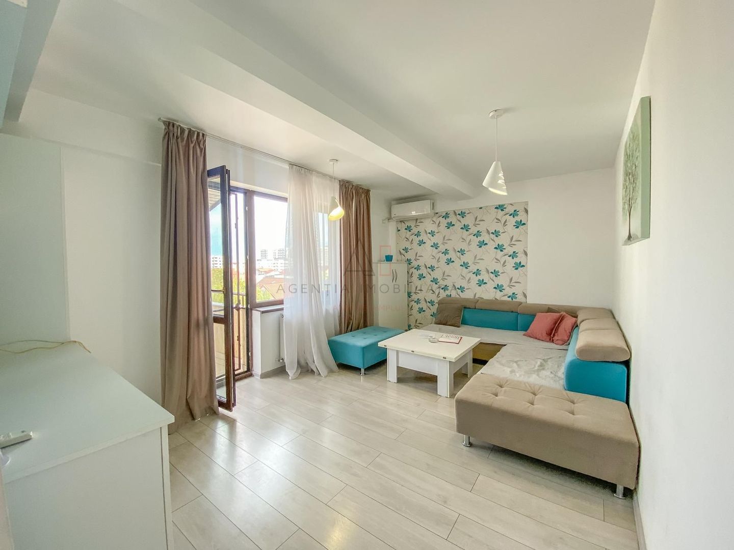 2 camere Ozana I Loc parcare I Boxa - Poză 1