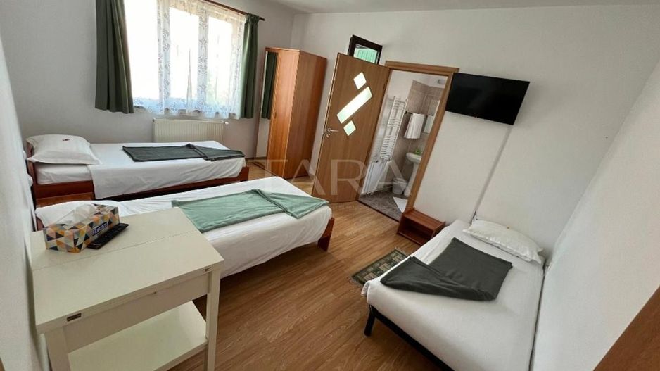 Casă spațioasă cu potențial de pensiune sau clinica, zona Zorilor - Poză 4