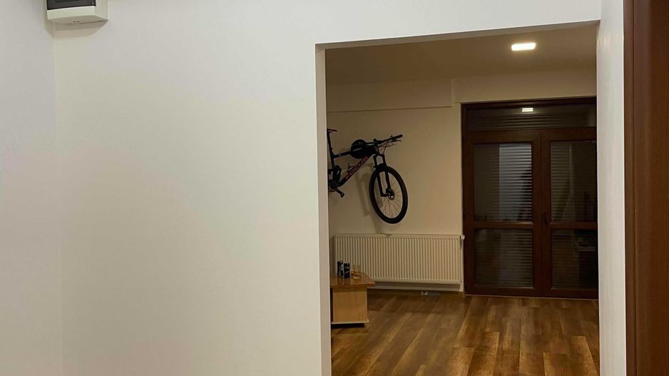 Apartament 2 camere Militari cu terasă spectaculoasă – spațiu ideal de - Poză 1