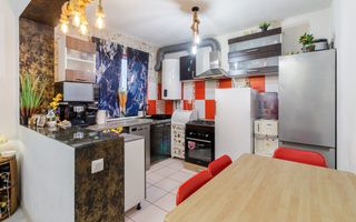 Casa 3 camere Dragomiresti strada principala - Poză 2