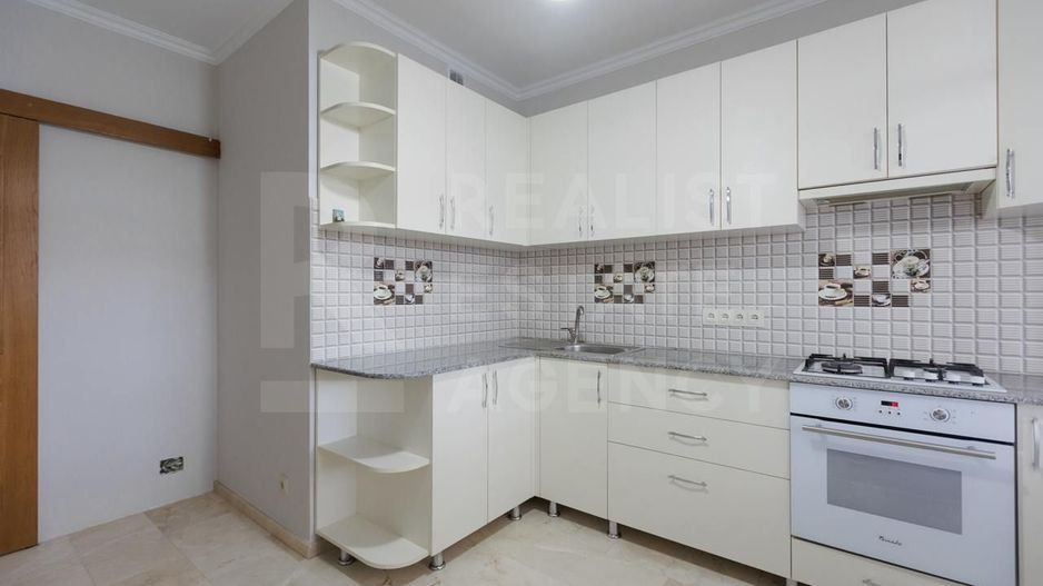 Vânzare, apartament, 2 camere , str. Alba Iulia, Buiucani - Poză 2