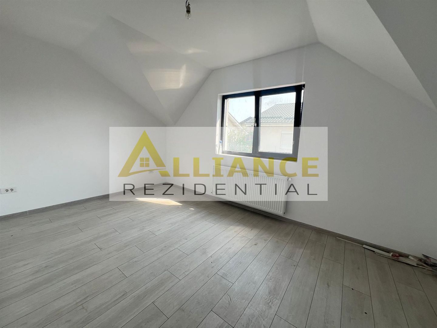 Vila individuala -4 camere  - teren 308mp - Str. Padurea Craiului - Poză 10
