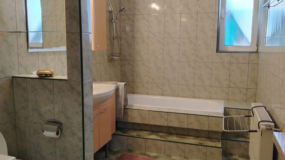 Apartament 3 camere de închiriat în vilă | 2 terase | Loc de parcare - Poză 7