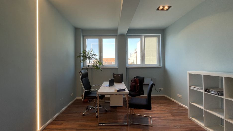 INCHIRIAT - Spatiu Birou " LA CHEIE " | Cheltuieli incluse | P-ta Maria - Com 0% - Poză 2