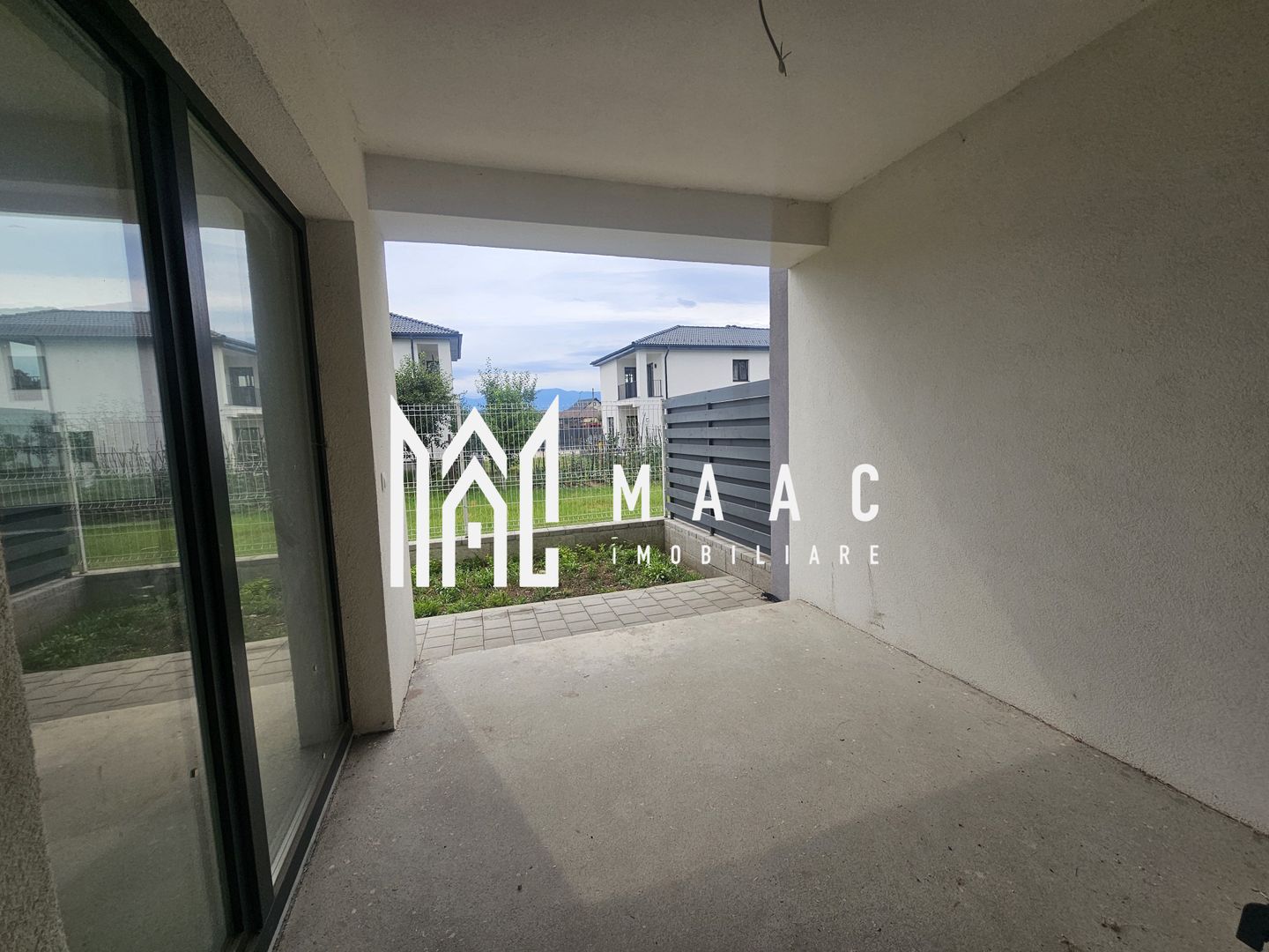 Casă triplex | 4 camere | 115 mp utili | 2 parcări | Șelimbăr - Poză 3