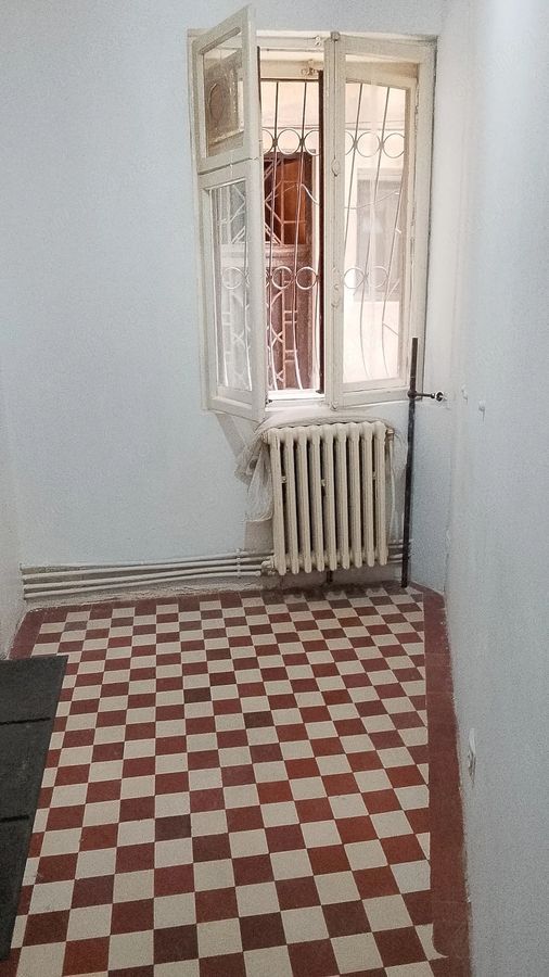 APARTAMENT NEMOBILAT SPATIOS METROU UNIVERSITATE - Poză 7