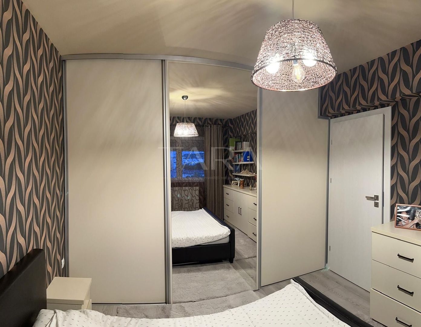 Apartament 2 camere; lumină naturală, parcare și depozit. - Poză 6