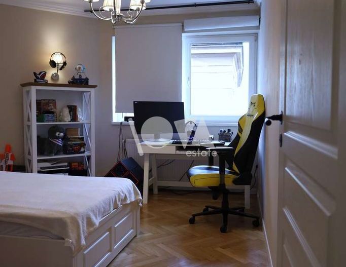 De vânzare: apartament 3 camere, 94 mp, mobilat utilat - Ultracentral - Poză 9