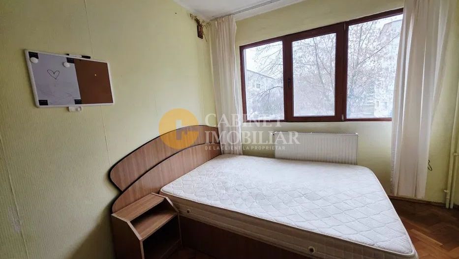 Apartament 2 camere Podu Roș 68mp - Poză 4