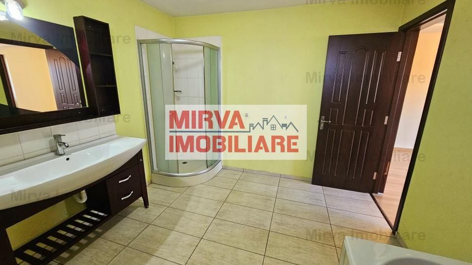 Vanzare vila 4 camere, in Zahanaua-Lacul Verde, zona exclusivista - Poză 68