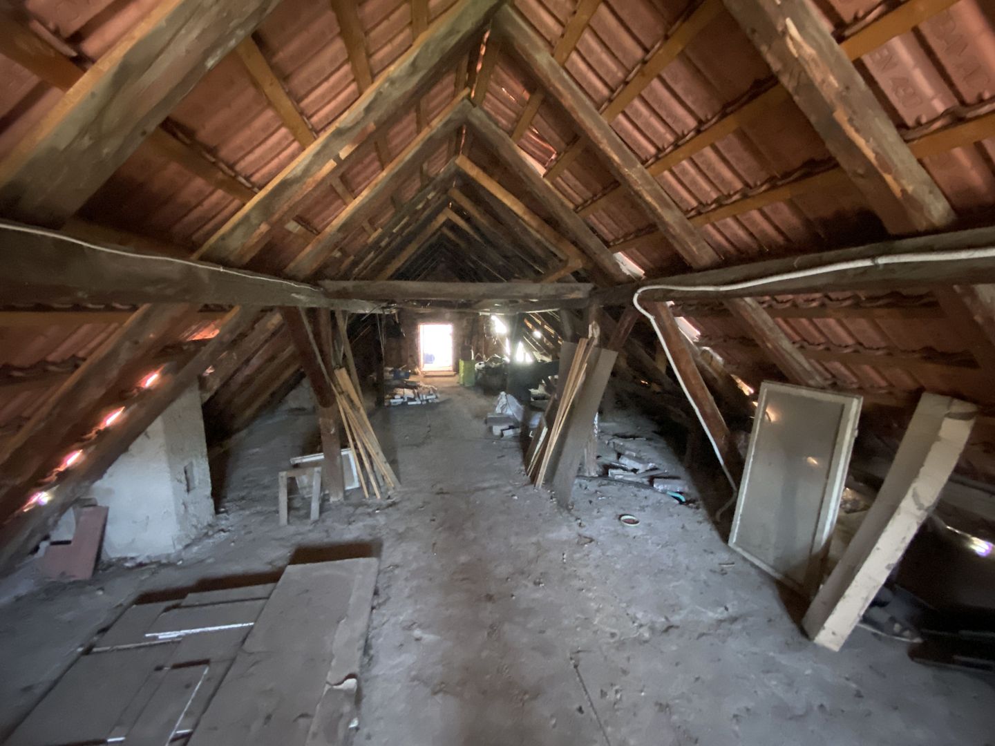 Oferta rezervata! Casă Individuală de Vânzare în Săcele - Poză 19