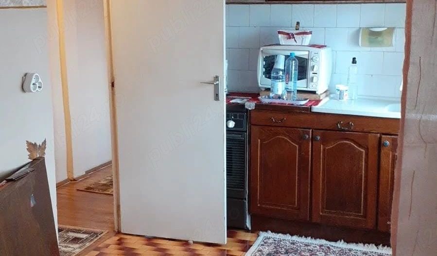 Vând apartament cu doua camere - Poză 3