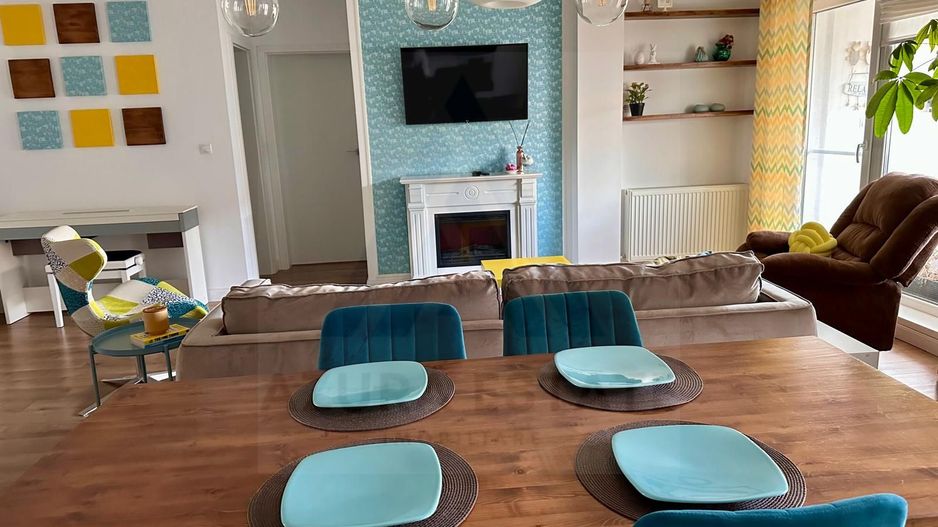 Apartament modern 3 camere 2 bai si loc de parcare in zona Ciresica - Poză 1