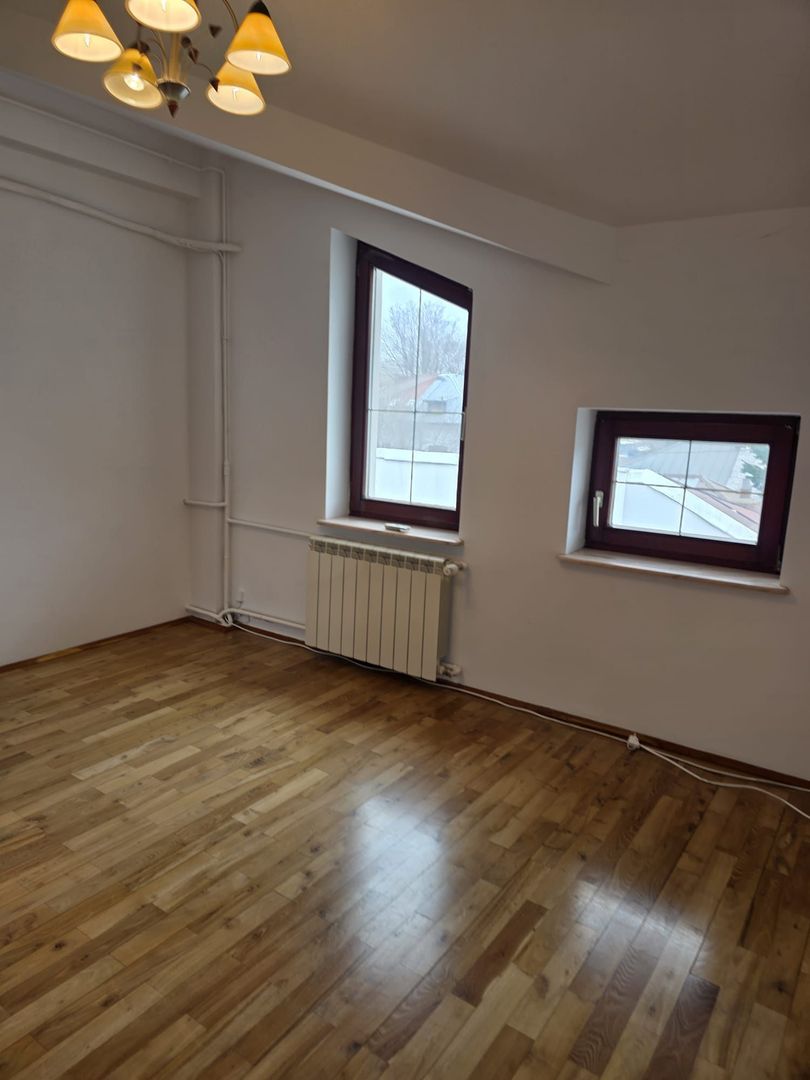 Vila de inchiriat - Poză 25