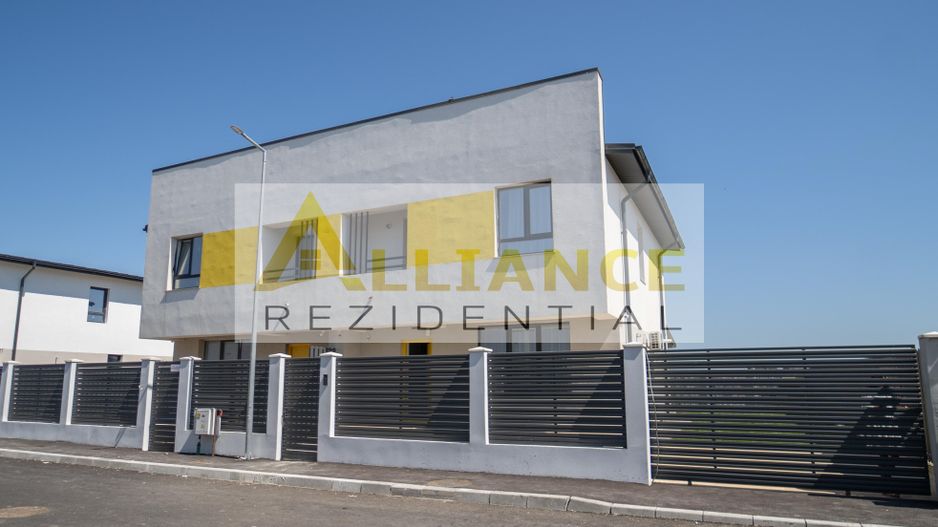 Vila de vanzare-4 camere-2 bai - Poză 3