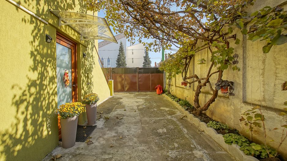 Apartament spatios la casa | 13 Decembrie| 0% Comision cumparator - Poză 2