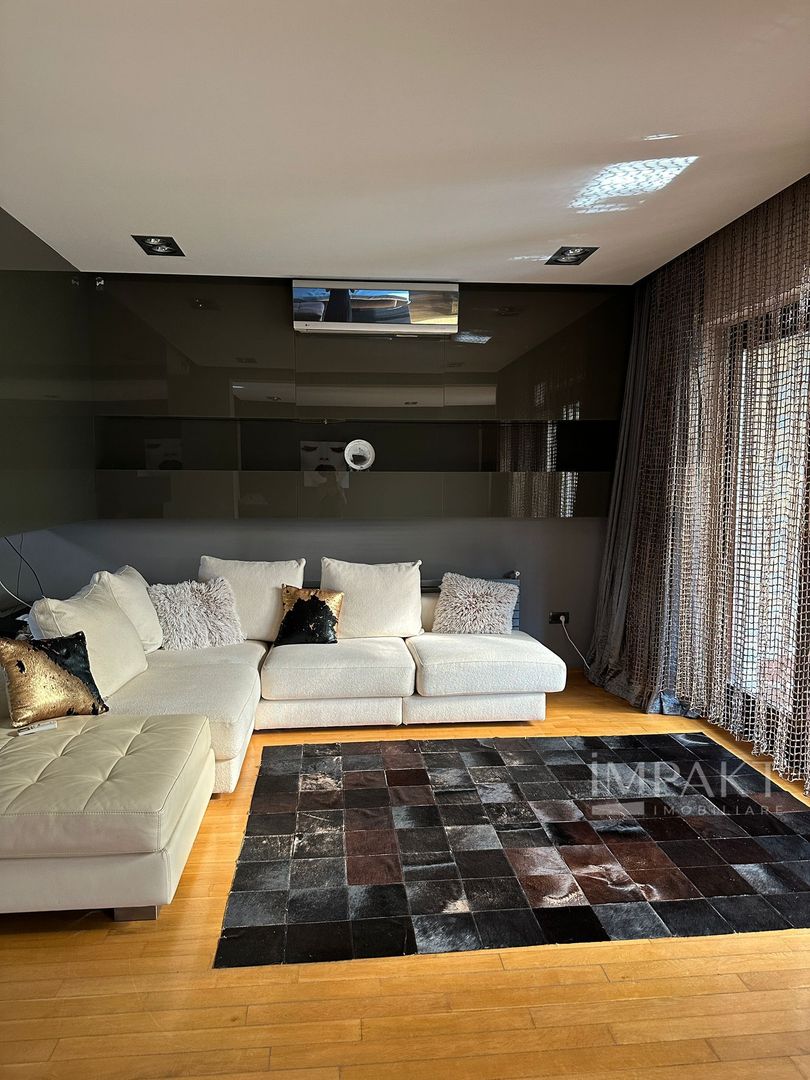 Vila de Lux - cartier Buna Ziua - Poză 1