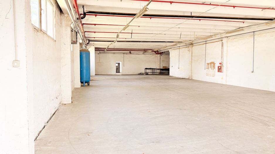 Hală industrială de închiriat în Arad – 600 mp, parcare - Poză 3