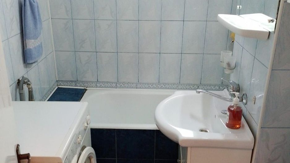 Apartament cu 3 camere, decomandat, zona Republicii - Poză 8