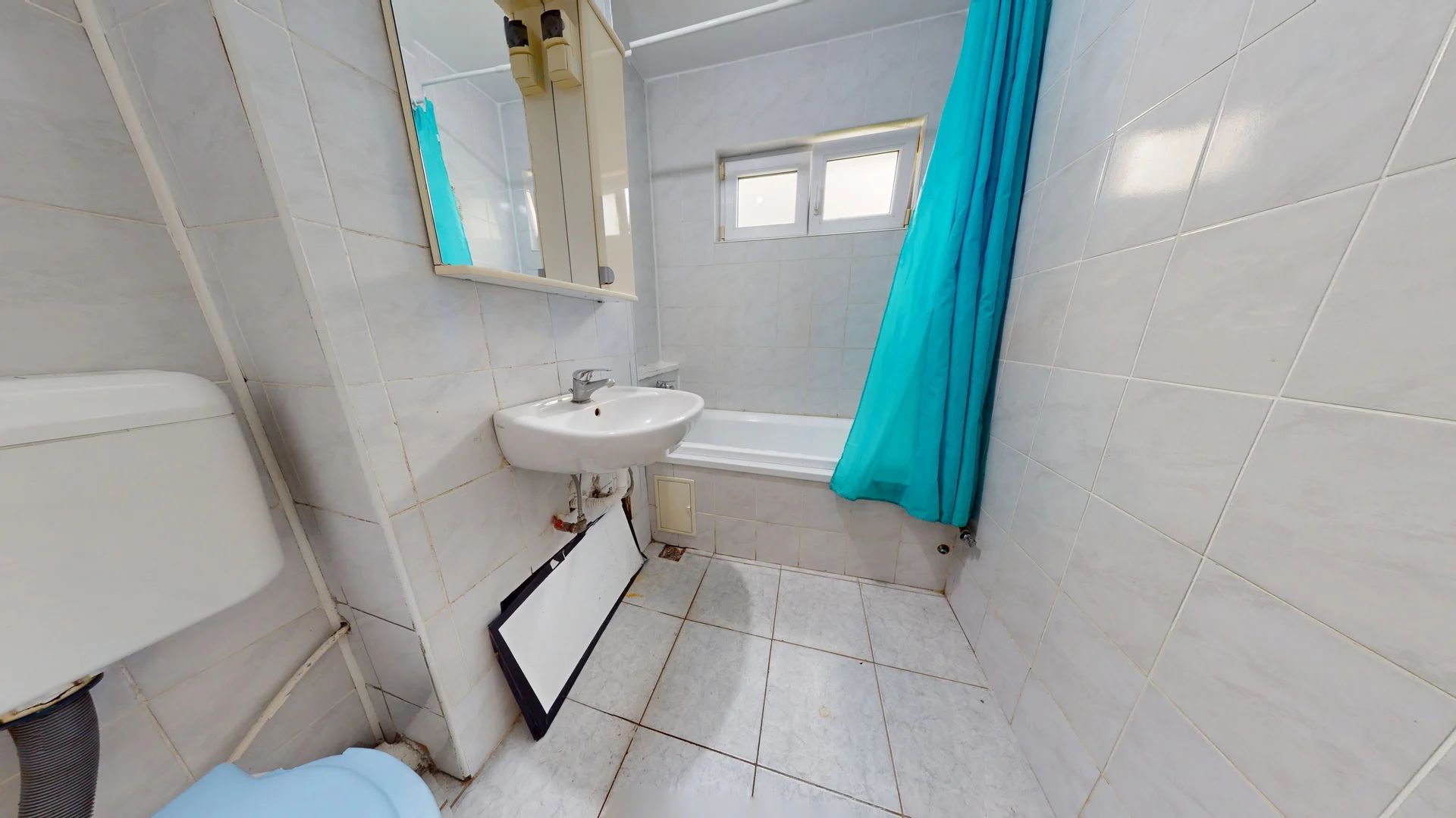 Apartament semidecomandat,insorit in Astra-complexul mic - Poză 8