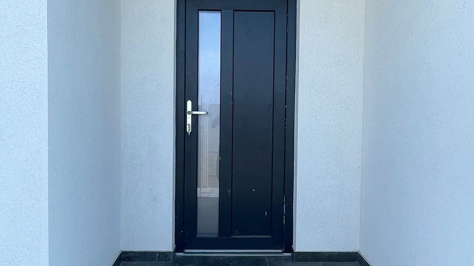 Duplex cu arhitectura deosebita - Mosnita Noua - Poză 15