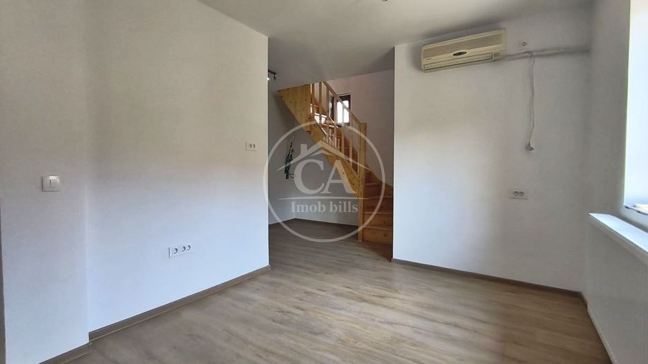 Apartament cu 2 camere la curte comuna de vanzare Ultracentral, Oradea - Poză 5