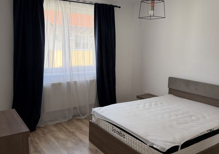 Inchiriez Apartement Bloc Nou - Poză 8