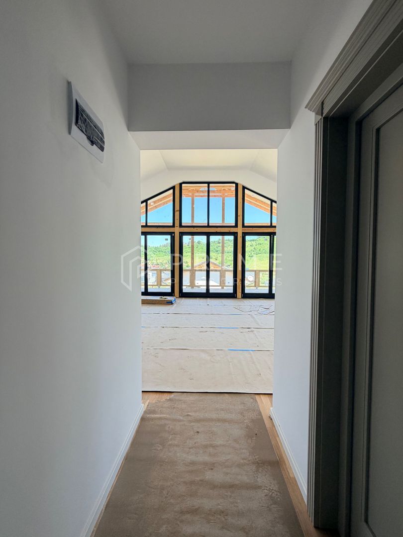Vilă chalet modern cu perete panoramic de sticlă - Livezeni, Mureș - Poză 6