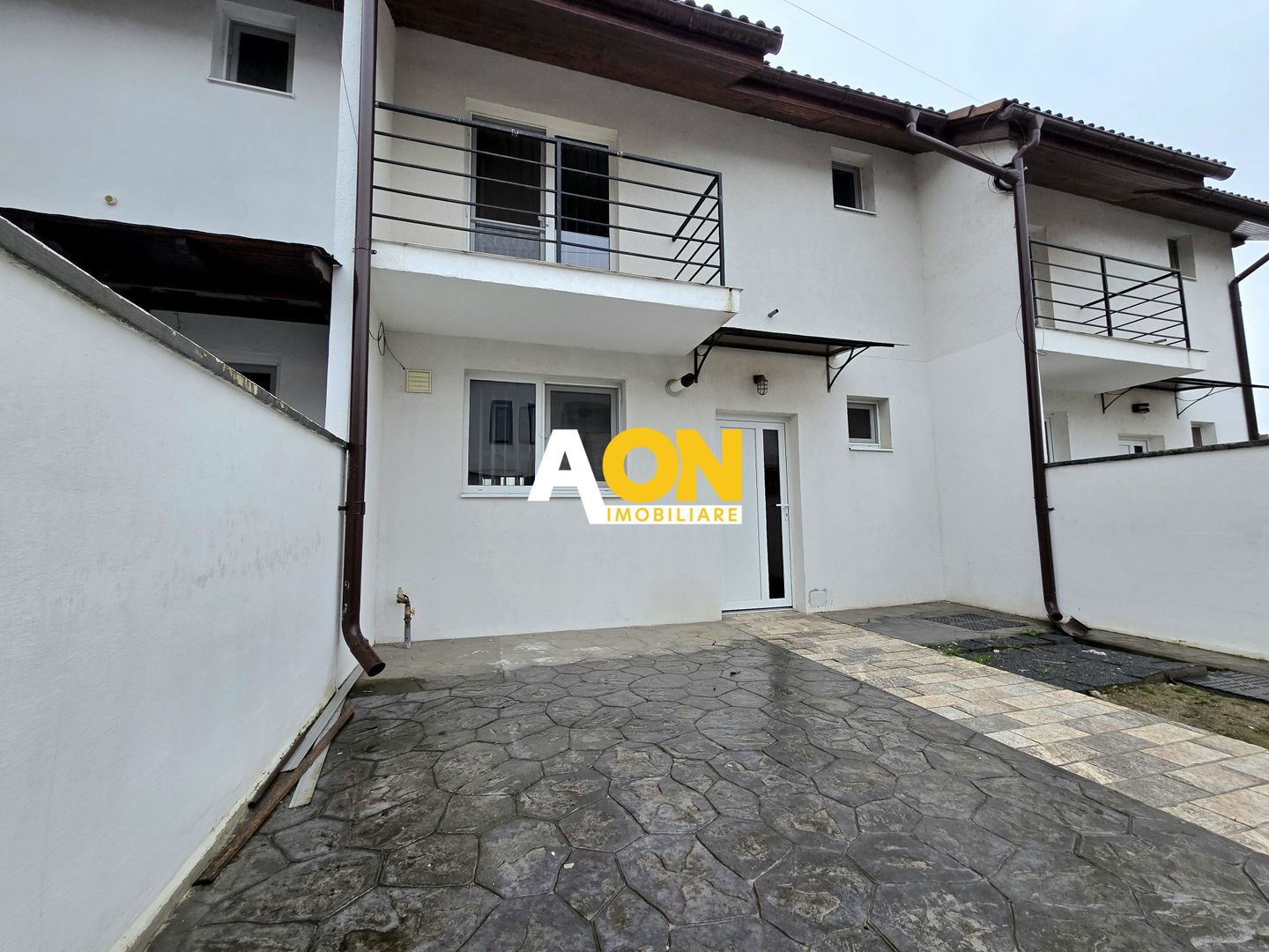 Casă de tip Înșiruit, 3 Camere, Construcție Nouă, Zona Cetate - Poză 1